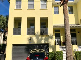 125 Sea Grove Ln, Jacksonville Beach, FL 32250
