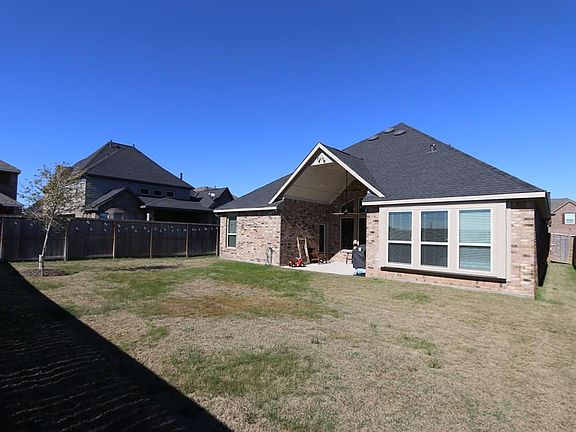 2nd image of 715 Honeybush Dr