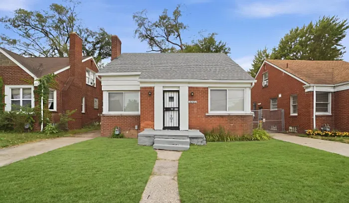 3 bed, 1.0 bath, 1200 sqft, $1,600 — Photo 4