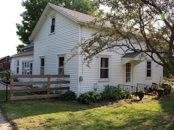 613 County Highway H, Fredonia, WI 53021