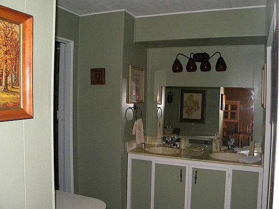 2nd image of 370 Canal Ct