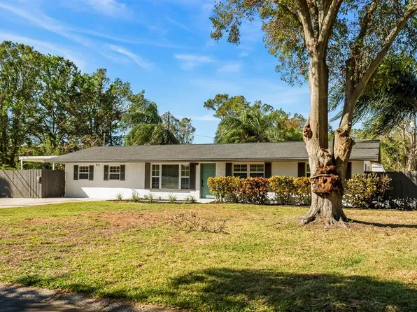 412 Deville Dr E, Largo, FL 33771