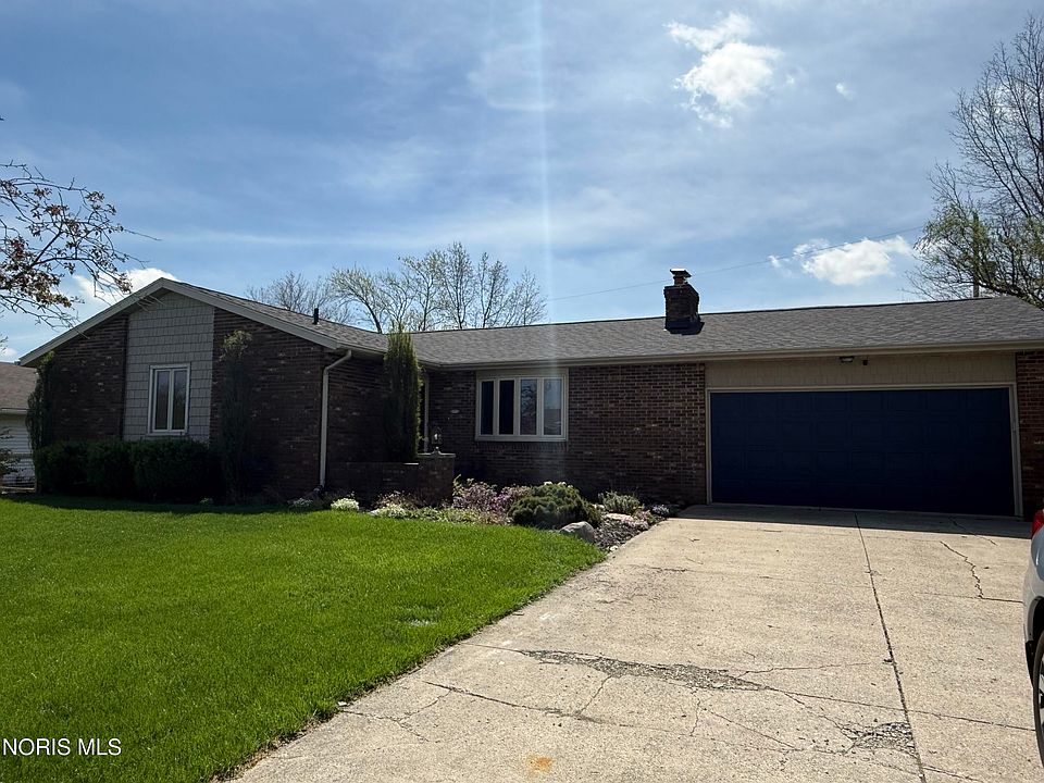 1st image of 879 Regonda Dr