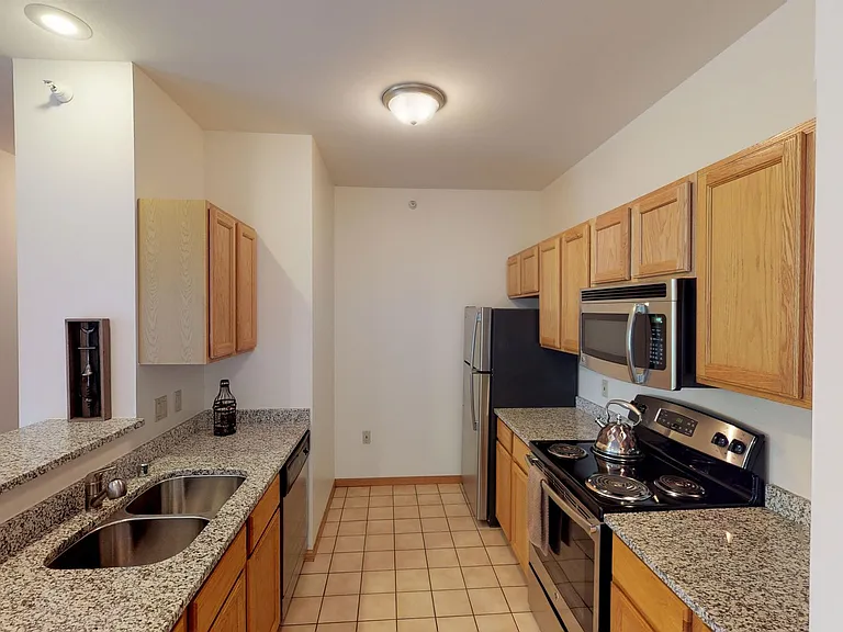 Seminole Woods Apartments — Photo 110