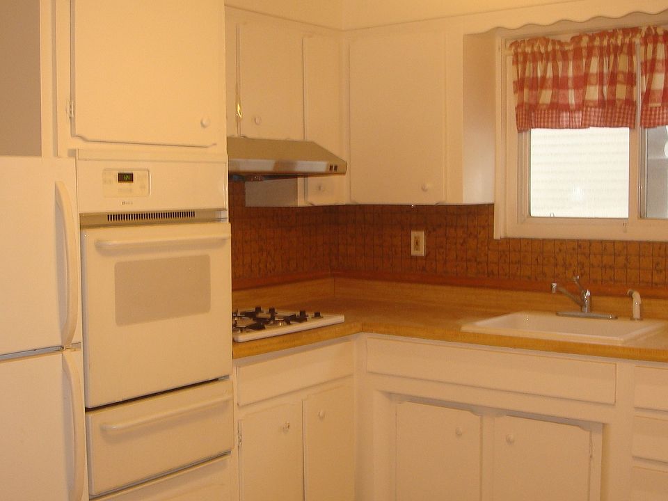 1st image of 158 Freedom Ave #2