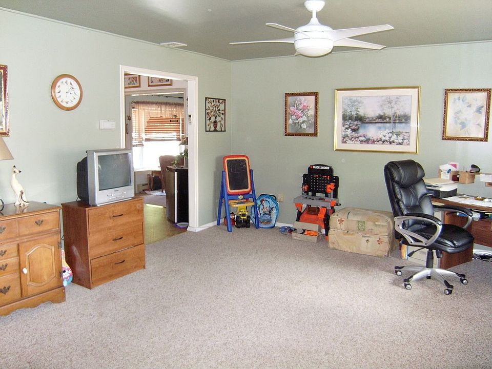 345 Tuscarora Ave, Wareton NJ