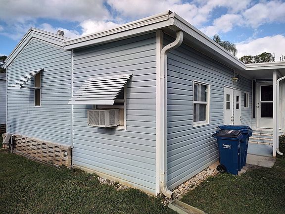 3rd image of 279 Dixie Cir