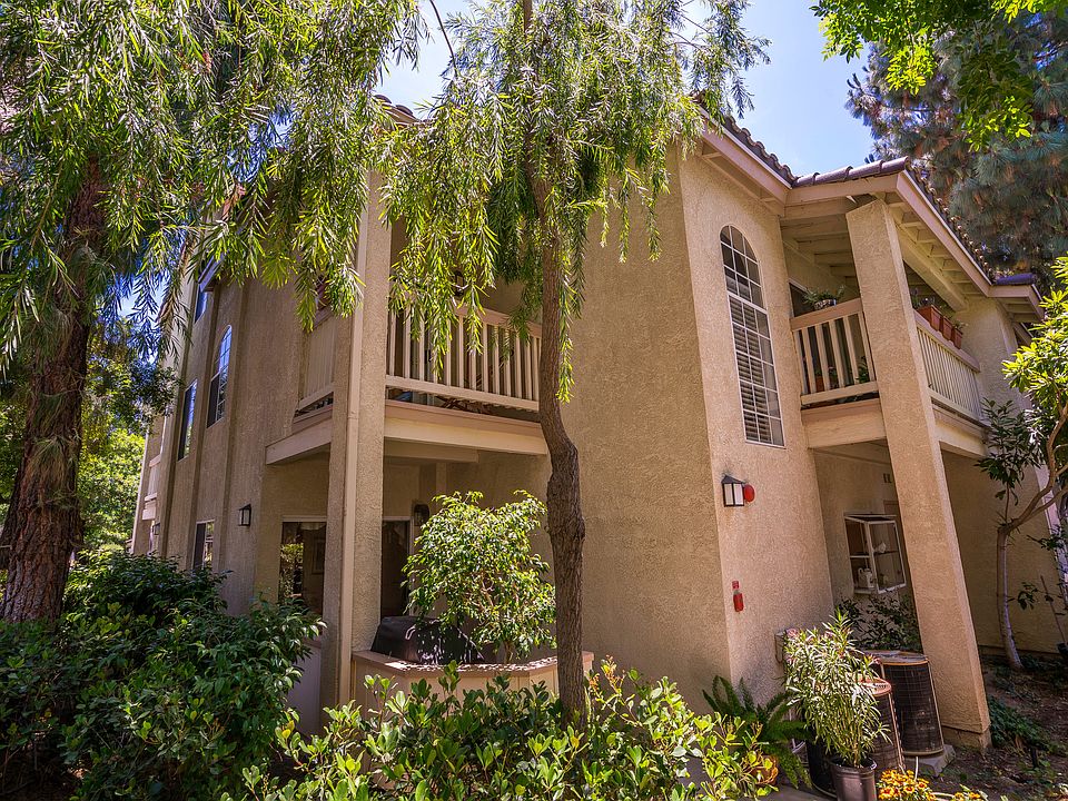 1st image of 637 Indian Oak Ln Unit 103