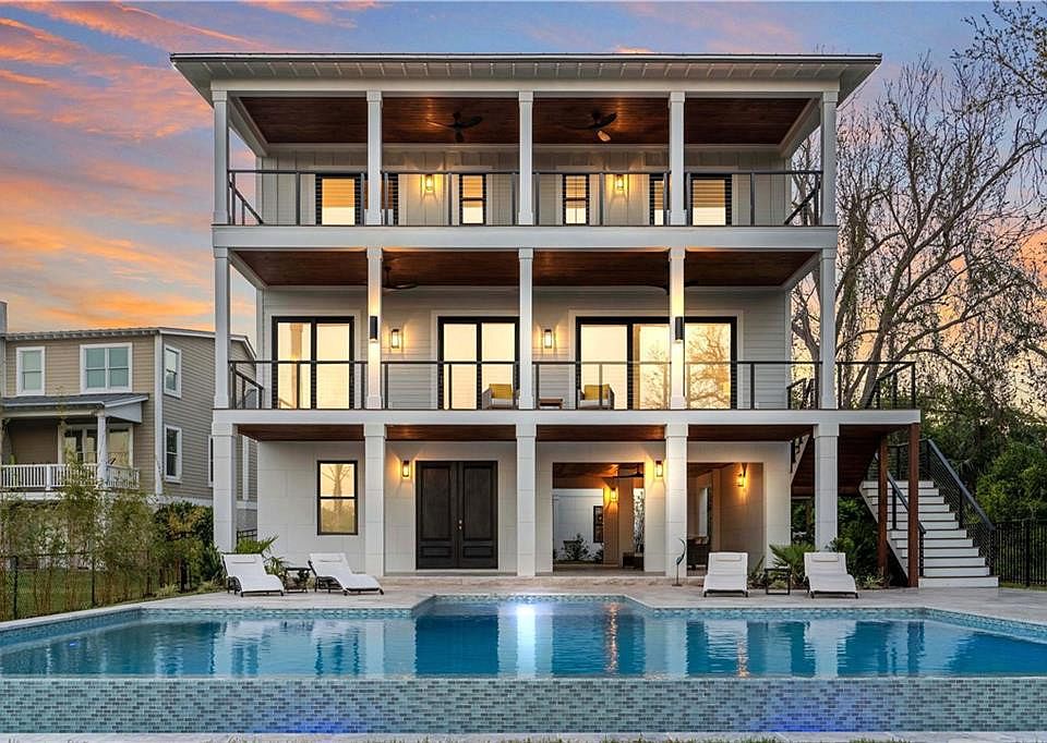 1st image of 134 Compass Point Dr