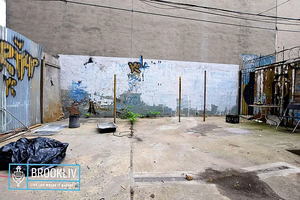 Rented by null | media 31