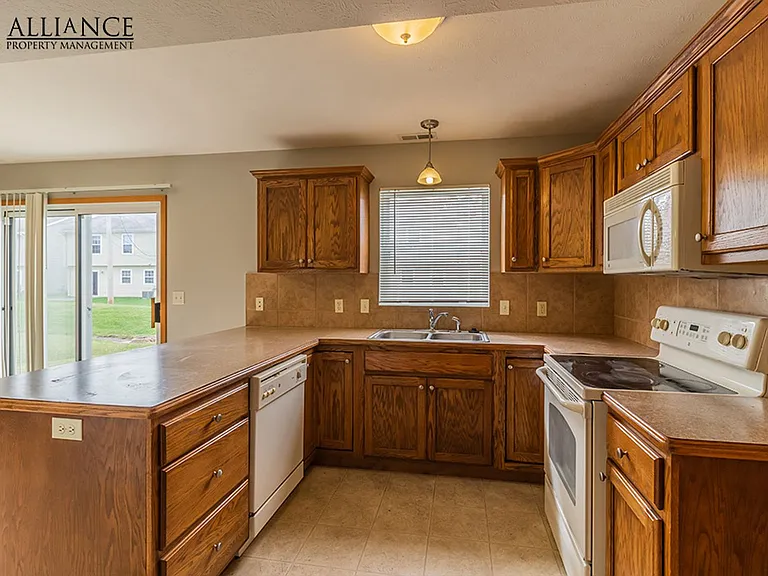 500 Brookmont Dr — Photo 6