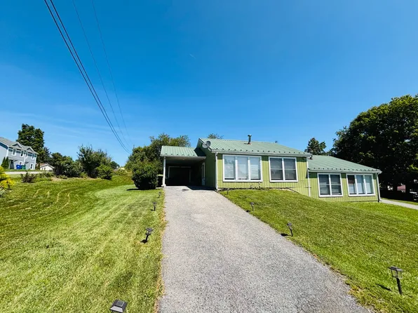 400 Wakeman Ct, Christiansburg, VA 24073