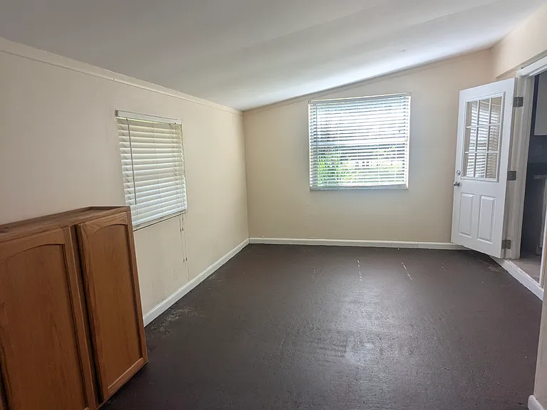15216 Hays Rd — Photo 13