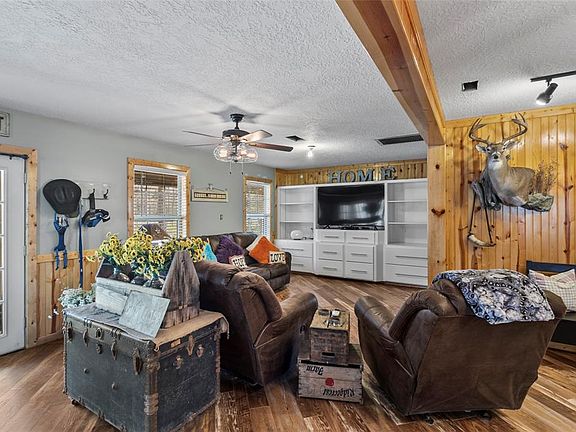 4th image of 7153 Greenwood Drive