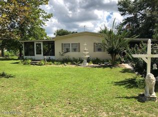 18248 SE 19th St, Silver Springs, FL 34488