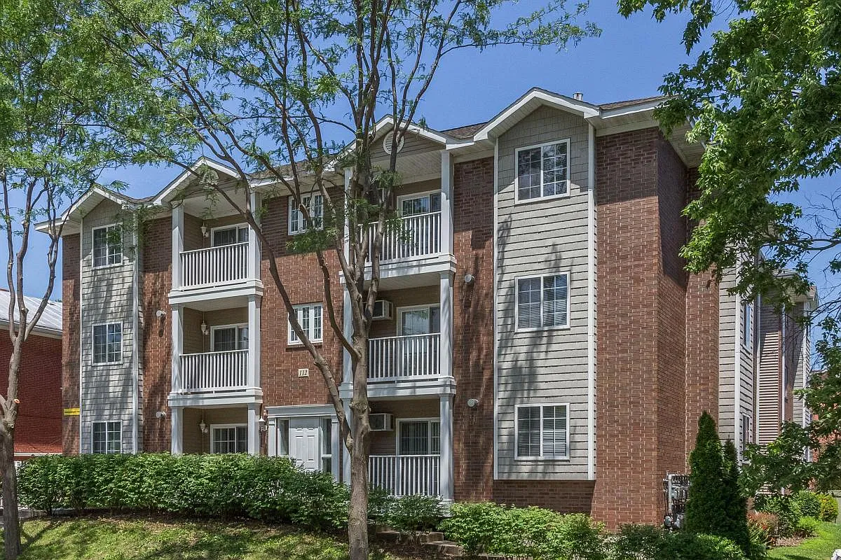 4 bed, 1.5 bath, $2,560 — Photo 4