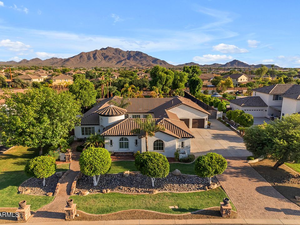 1st image of 3279 E VALLEJO Court
