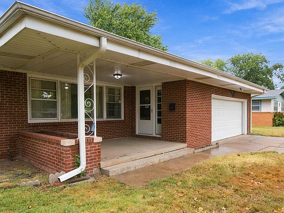 2nd image of 7826 W Quail Ln