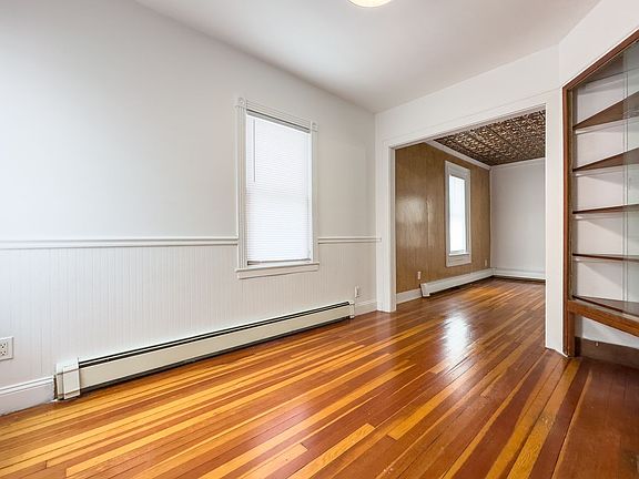 5th image of 544 North St