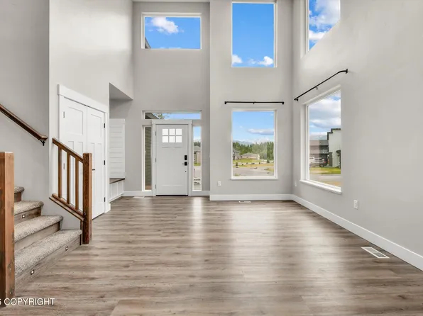 431 N Bethel Pl, Palmer, AK 99645