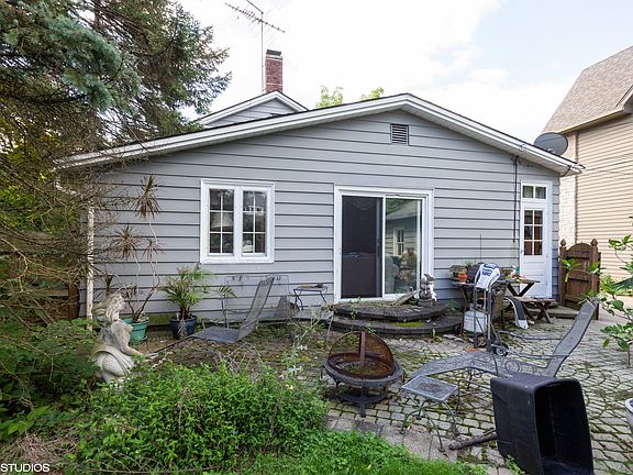 3rd image of 405 W Benton Ave Lot 1