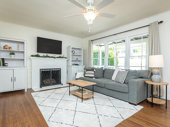 5th image of 3334 Paraiso Way