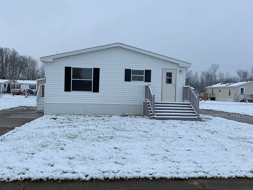 1st image of 4267 Saw Grass Ln