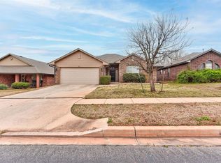 501 Crestland Dr, Norman, OK 73071