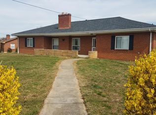 1144 Highland Rd, Salem, VA 24153