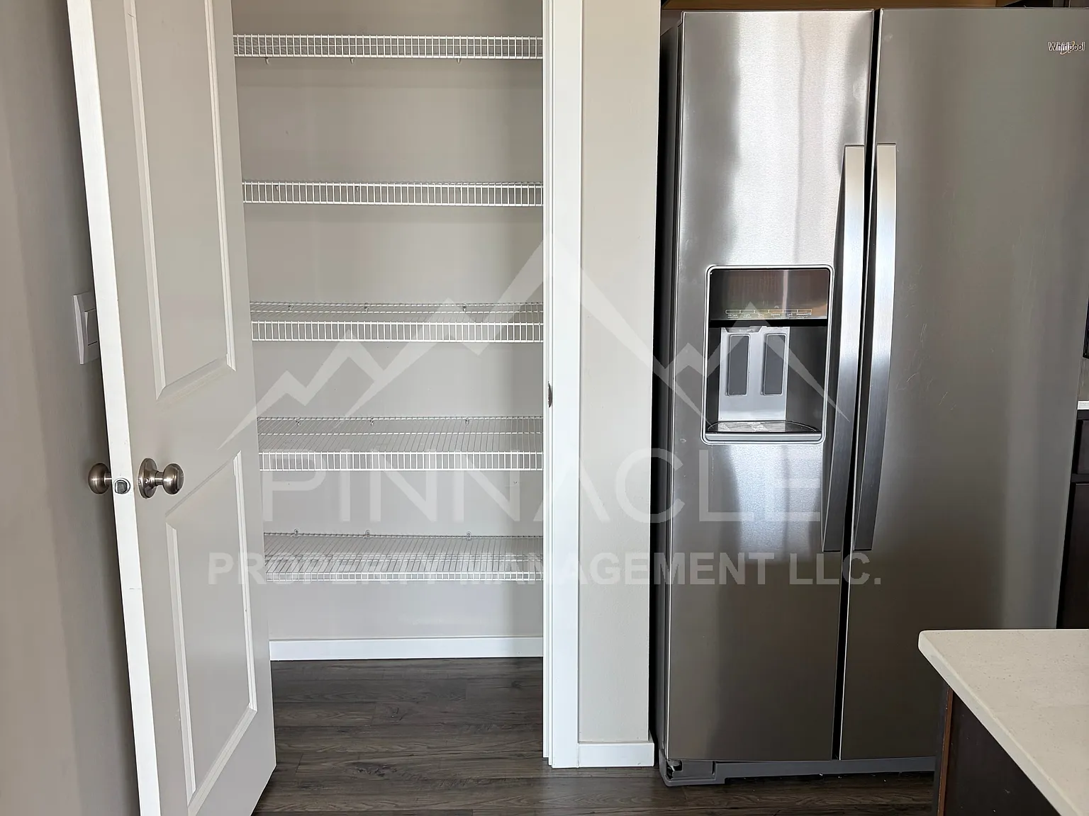 4 bed, 2.5 bath, 1860 sqft, $3,000 — Photo 4