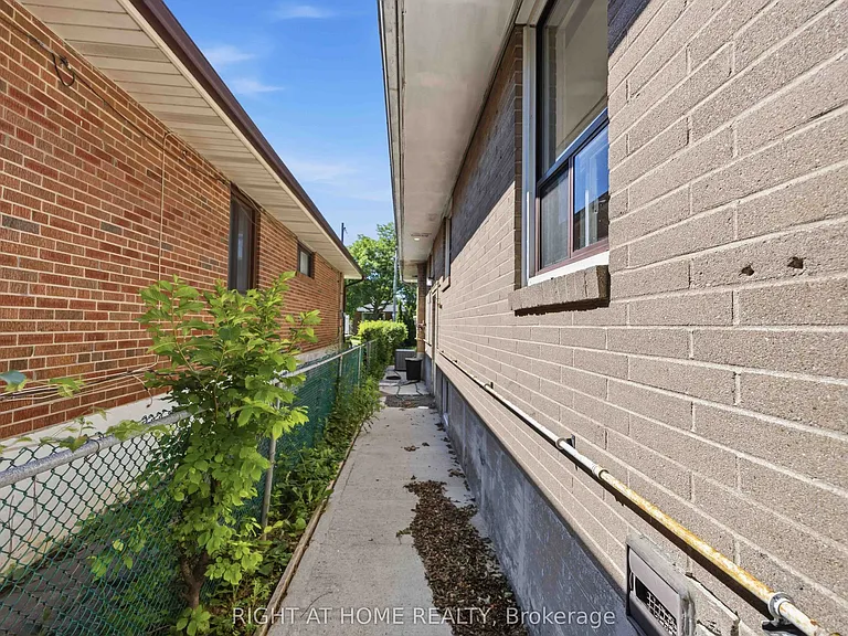 1 Mozart Ave — Photo 38