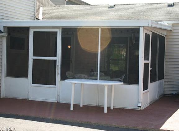 3rd image of 246 Wyleswood Dr