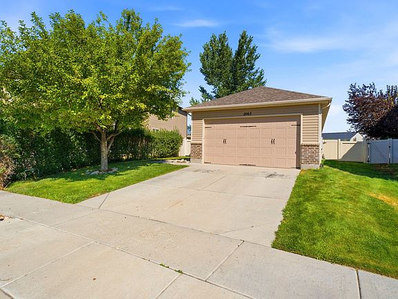 2nd image of 2065 E Jordan Way