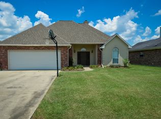 110 Songbird Ln, Lafayette, LA 70506