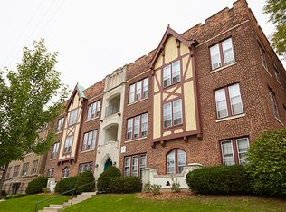 2556 N Murray Ave, Milwaukee, WI 53211