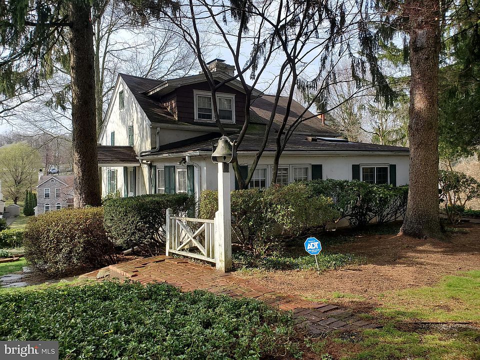 2nd image of 620 Grand Ave
