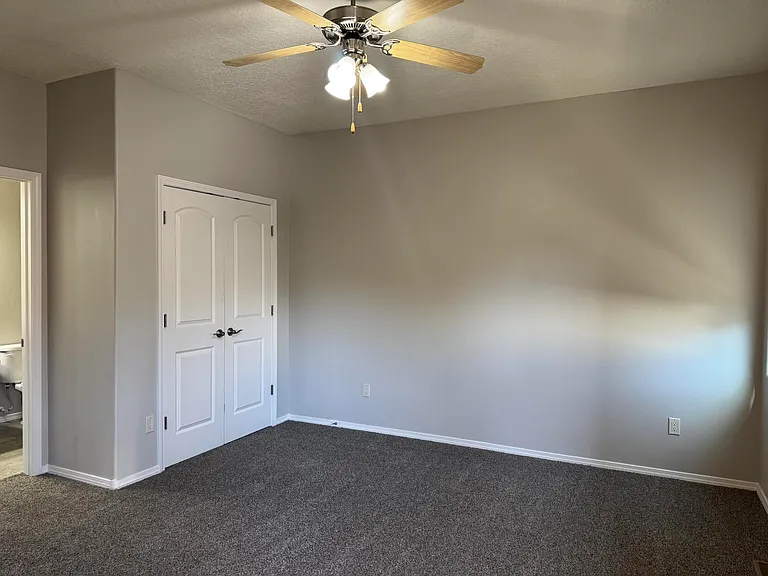 1619 Cheshire Ct NW — Photo 16