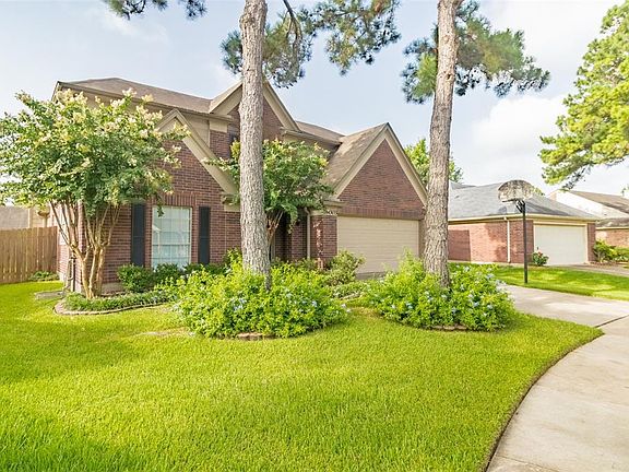 4th image of 18003 Berry Branch Dr