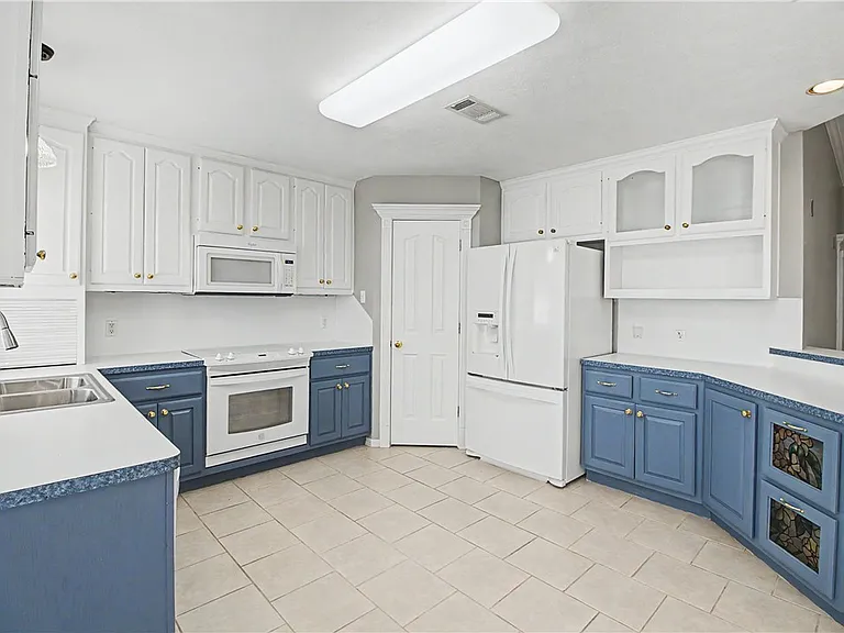 3118 Pleasant Grove Dr — Photo 6