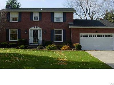 203 Belvoir Rd, Williamsville, NY, 14221