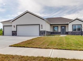 4408 Valley Ridge Dr, Saint Joseph, MO 64505