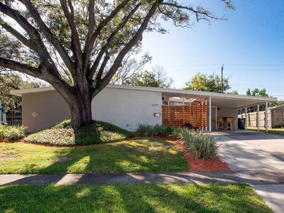 10709 Lake Carroll Way, Tampa, FL, 33618