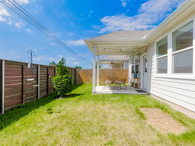 15805 Oglethorpe Dr — Photo 30