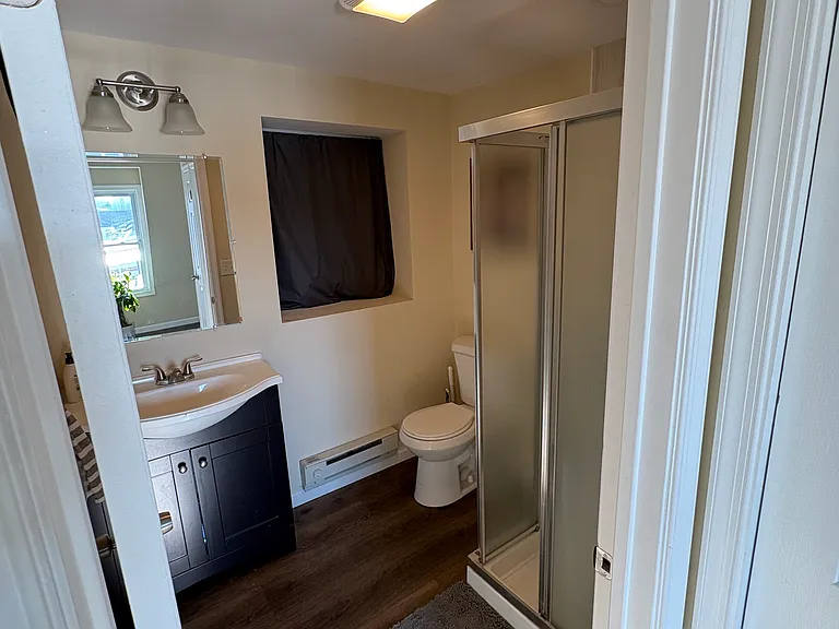 1922 Delaware Ave #6 — Photo 10