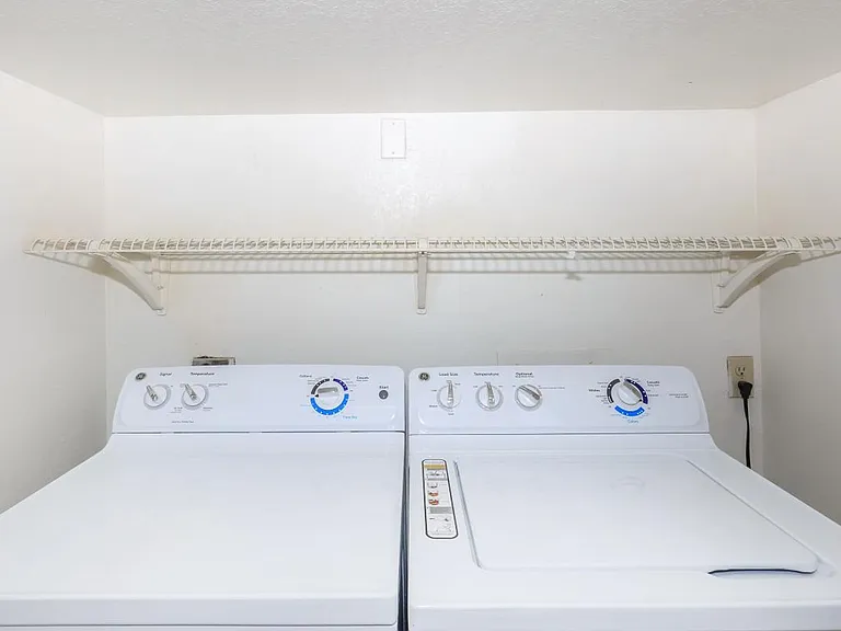 Rio Cancion Apartments — Photo 119