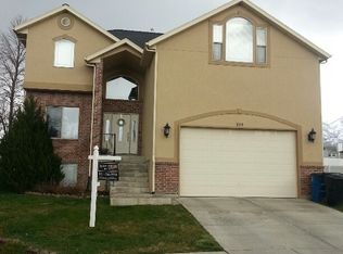 656 N Stonne Ln, Kaysville, UT 84037