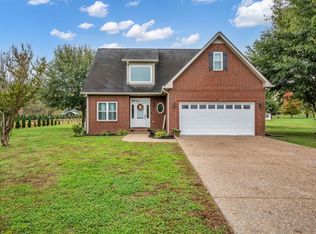 835 Hicks Rd, Dickson, TN 37055