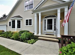 16790 Knolls Way, Chagrin Falls, OH 44023