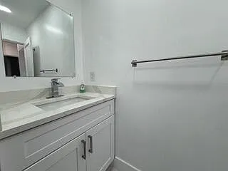4205 N Flagler Dr #8 — Photo 12