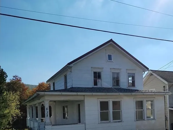 638 W Market St, Williamstown, PA 17098